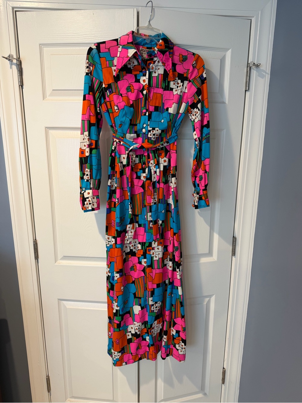Vintage Young Dimensions Saks Fifth Avenue Floral Shirt Dress